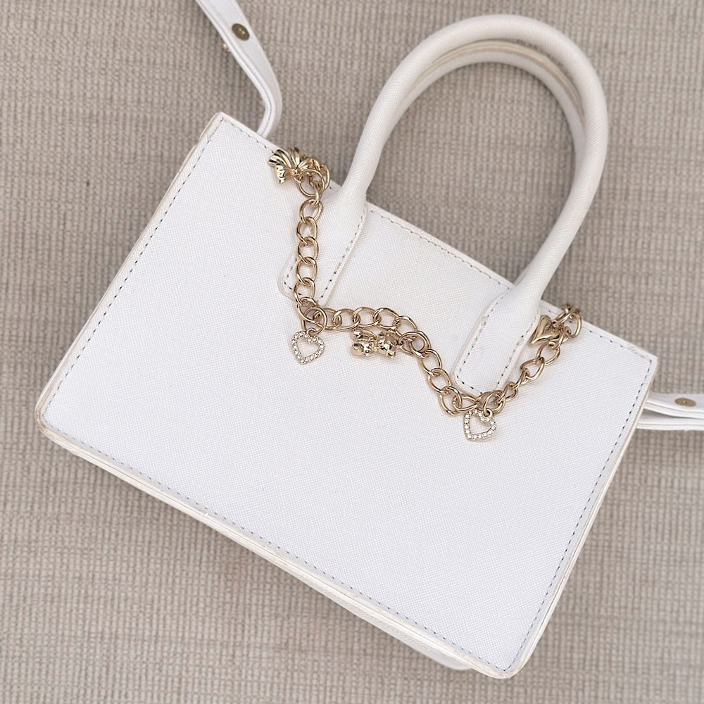 Elegant White Purse/Crossbody with Gold Chain
